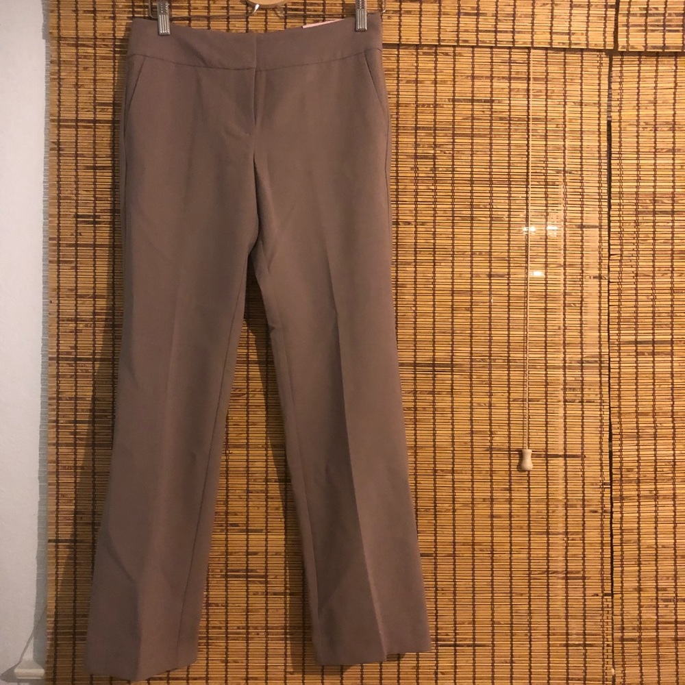 🗄 Anne Taylor Size 4P Petite Trousers